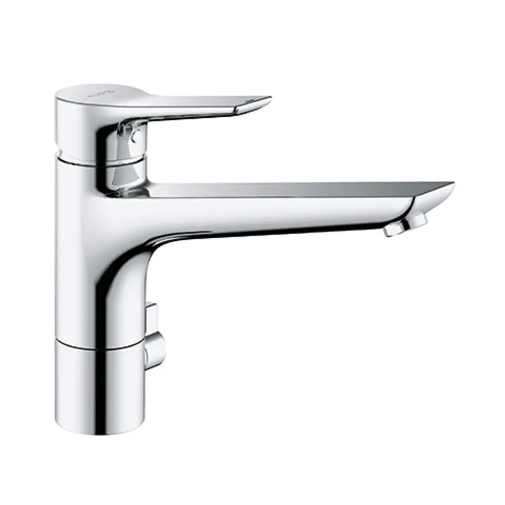 Kludi Wasserhahn mit einem geschlossenen Hebel in verchromter Ausführung, mit einem flachen Auslauf und seitlichem Bedienhebel zur einfachen Regulierung des Wasserflusses.